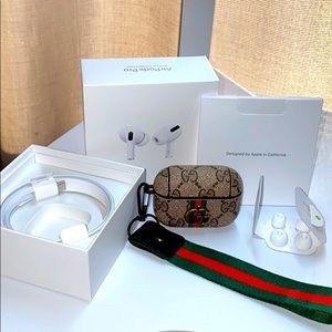 🎵AirPods Pro 🎶with GG hard case